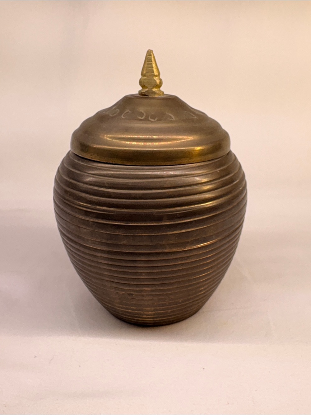 Vintage Ribbed Brass Ginger Jar - Lidded Urn Storage Canister with Finial